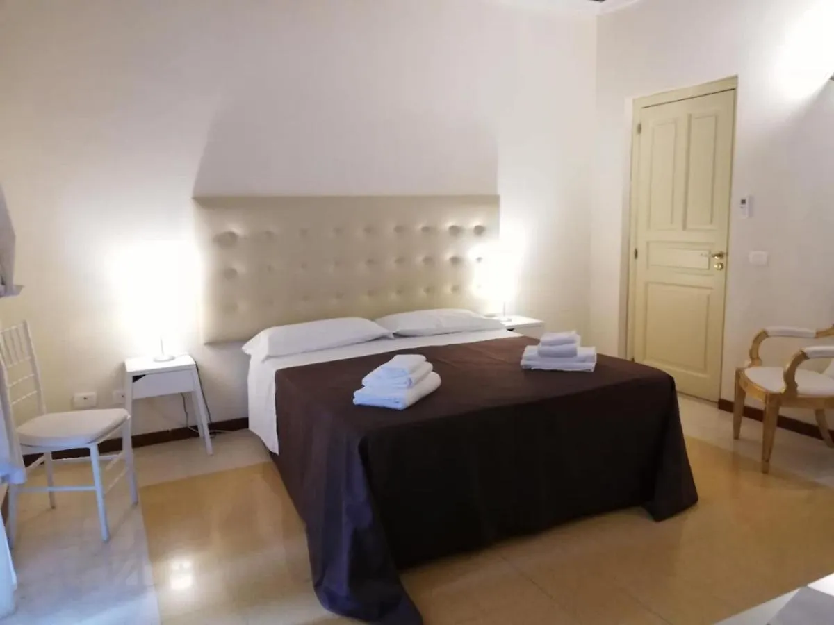 Landolina Palace Hotel Noto 4*,
